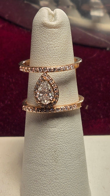Engagement Ring - 14k Rose Gold - 0.72 ct  Pear Diamond - SI1 E - 6.3g