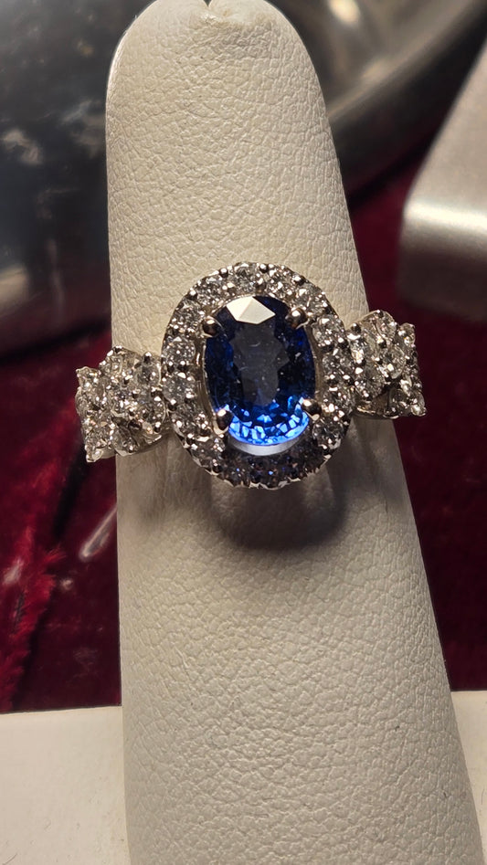 Cocktail Ring - 18k White Gold - 2.17 ct  Oval Sapphire - AA - 4.7g