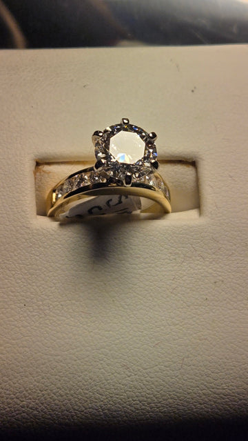 Engagement Ring - 14k Gold - 2.59 ct  Lab-Created Round Diamond - VS1 E - 5.4g