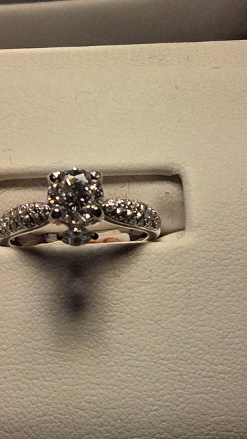 Engagement Ring - 950 Platinum - 1.15 ct  Round Diamond - SI1 J - 6.9g