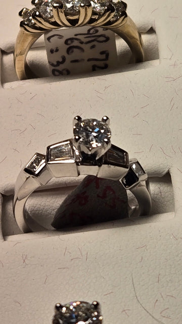 Engagement Ring - 950 Platinum - 0.59 ct  Round Diamond - SI1 J - 7.3g