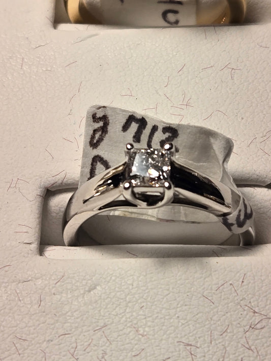 Engagement Ring - 14k White Gold - 0.46 ct  Princess Diamond - SI2 G - 3.8g
