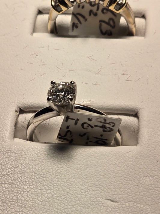 Engagement Ring - 14k Gold - 0.65 ct  Round Diamond - SI1 I - 2.7g
