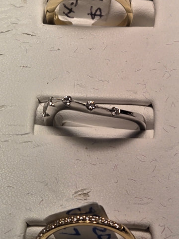 Wedding Ring - 14k White Gold - 0.16 ct  Round Diamond - H VS2 - 2.4g
