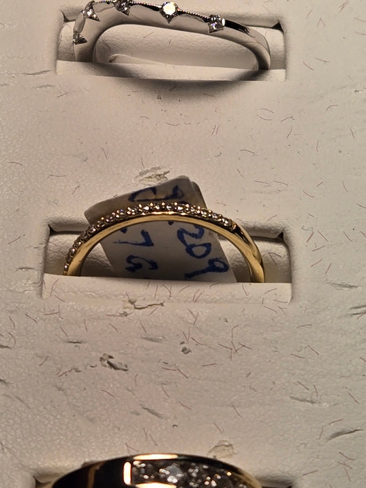 Wedding Ring - 14k Gold - 0.12 ct  Round Diamond - H VS2 - 1.7g