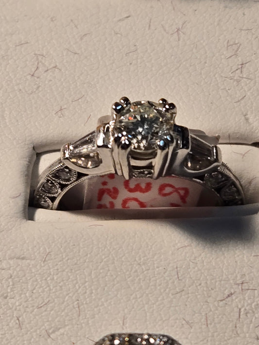 Engagement Ring - 18k White Gold - 0.76 ct  Round Diamond - I VS2 - 5.5g