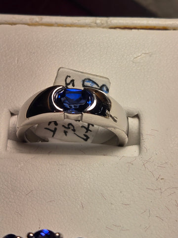 Anniversary Ring - 14K White Gold - 1 ct Blue Sapphire - 4.9 g