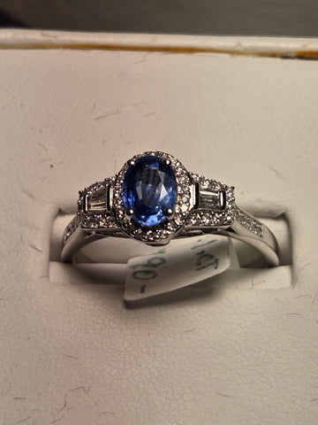 Engagement Ring - 10K White Gold - 1 ct Blue Sapphire - 4.3 g