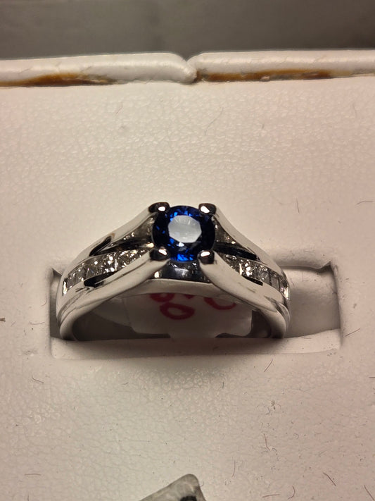 Engagement Ring - 18K White Gold - 0.6 ct Blue Sapphire - 6.6 g