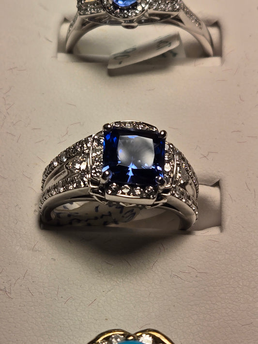 Engagement Ring - 14K White Gold - 1.5 ct Lab-Created Tanzanite - 8.5 g