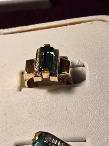 Ring - 14K Gold - 2.15 ct Green Tourmaline - 6 g