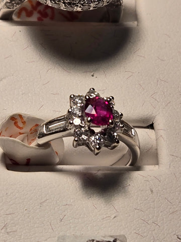 Engagement Ring - 18K White Gold - 0.53 ct Ruby - 4.3 g
