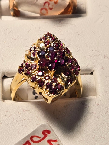 Ring - 14K Gold - 1 ct Garnet - 5.5 g