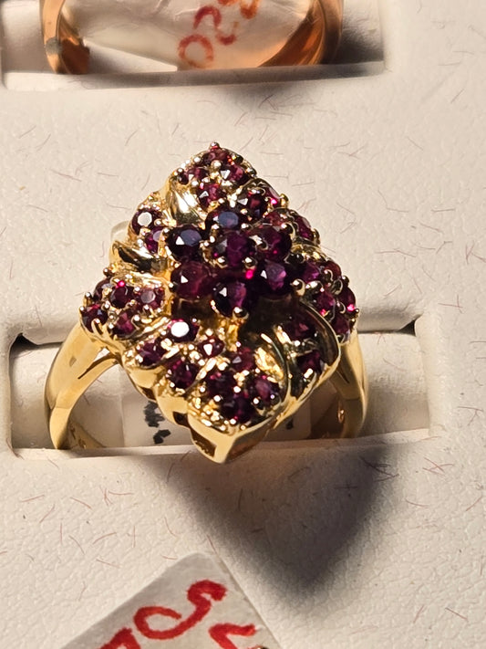 Ring - 14K Gold - 1 ct Garnet - 5.5 g