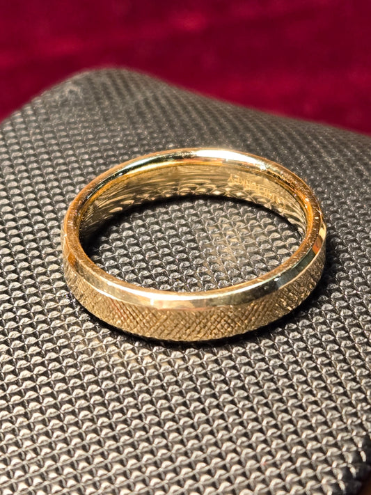 14K Gold Band 1.8g