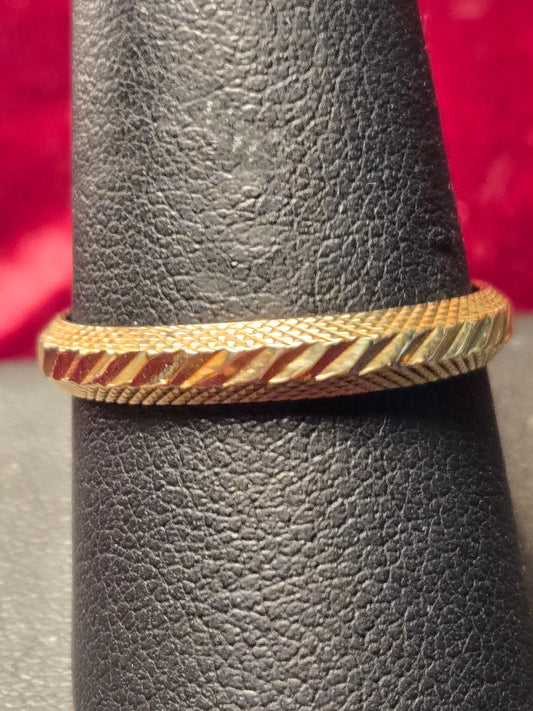 14K Gold Band 1.4g