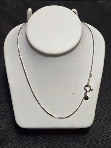 850 Platinum Box Chain Necklace 18" 1.8g