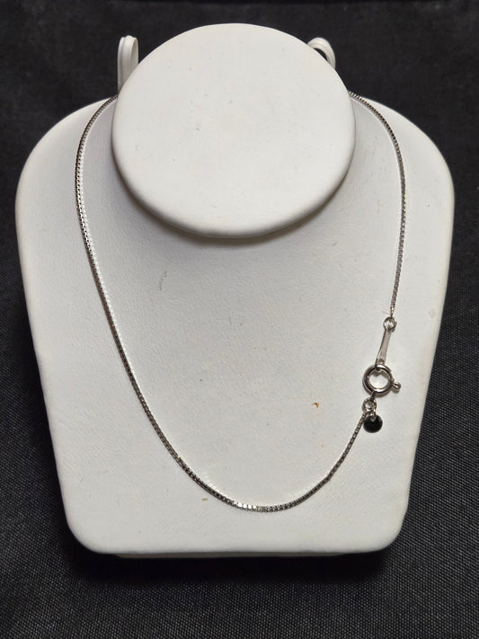 850 Platinum Box Chain Necklace 18" 1.8g