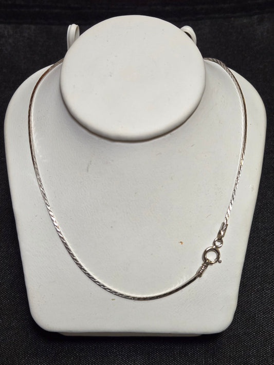 18K White Gold Snake Chain Necklace 16" 2.9g