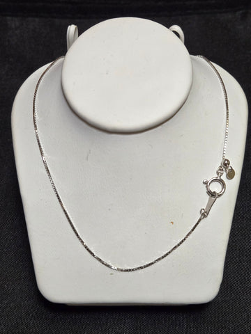 18K White Gold Box Chain Necklace 18" 1.9g