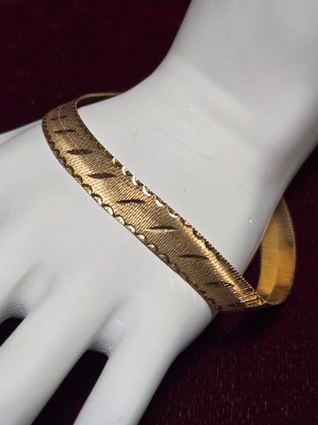 10K Gold Herringbone Chain Bracelet 7.5" 7.9g