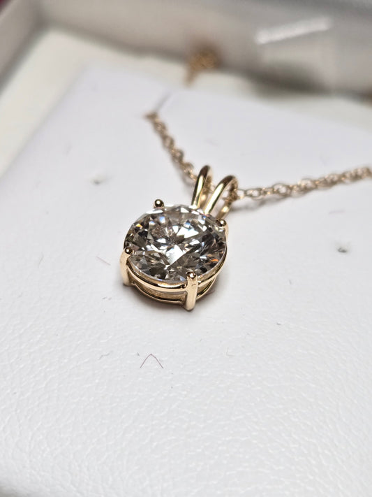 14K Gold Pendant 1.57ct Round-Cut Lab-Created Diamond 0.8g