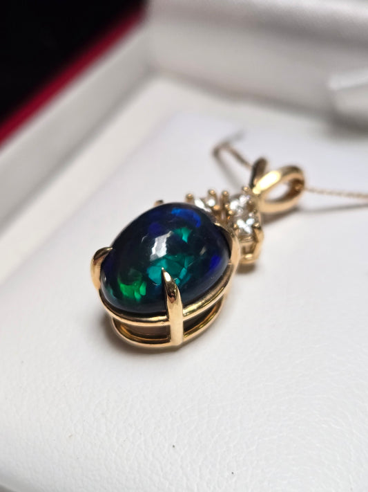 14K Gold Pendant 2.61ct Oval-Cut Black Opal 2.5g