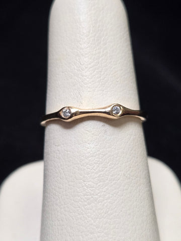 14K Gold Stackable Ring 0.02ct Round-Cut Diamond 1.6g