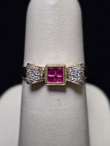 18K Gold Stackable Ring 0.2ct Square-Cut Ruby 3g