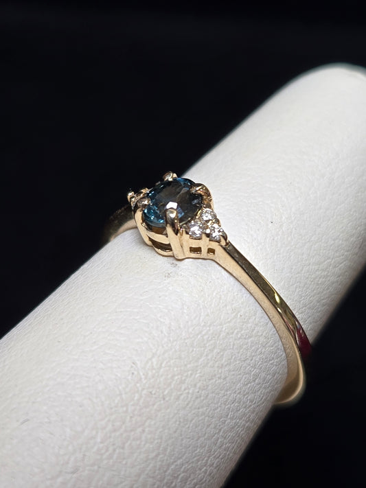 14K Gold Stackable Ring 0.55ct Oval Teal Sapphire 2.9g