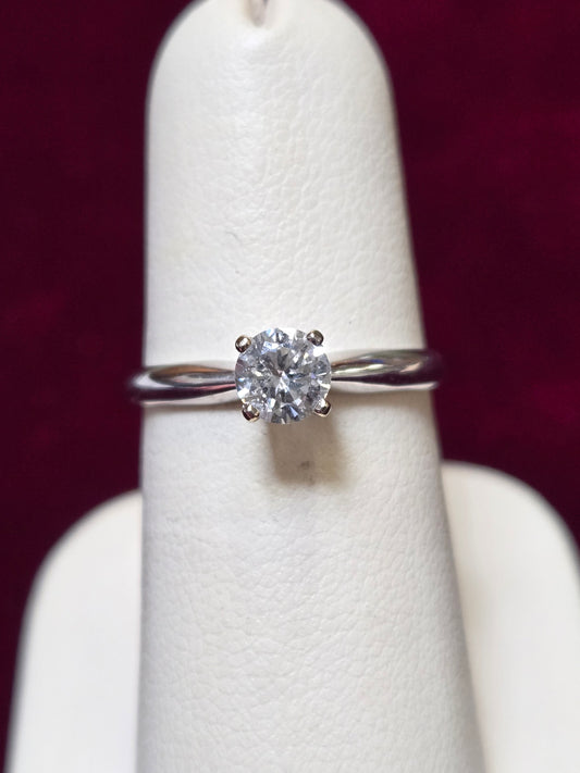 14k White Gold Engagement Ring 0.48ct Round-Cut Diamond 2g