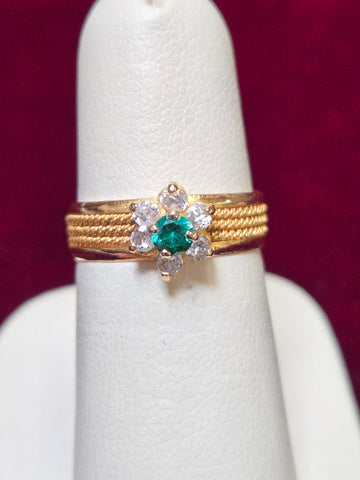 18K Gold Ring Round-Cut Green Cubic Zirconia 3.1g