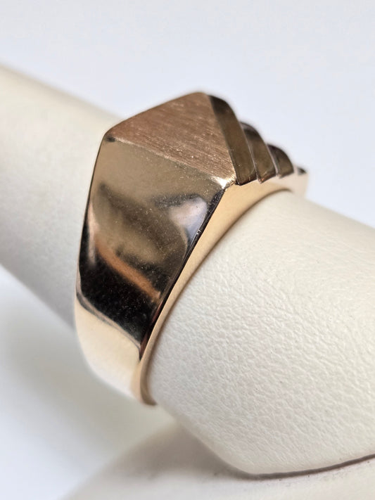 14K Gold Square Top Ring 10.3g