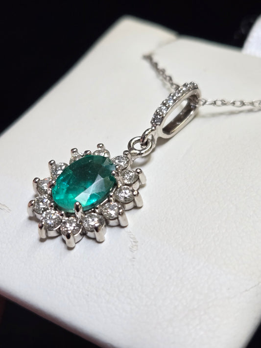 14K White Gold Pendant 1.05ct Oval Emerald 1.9g