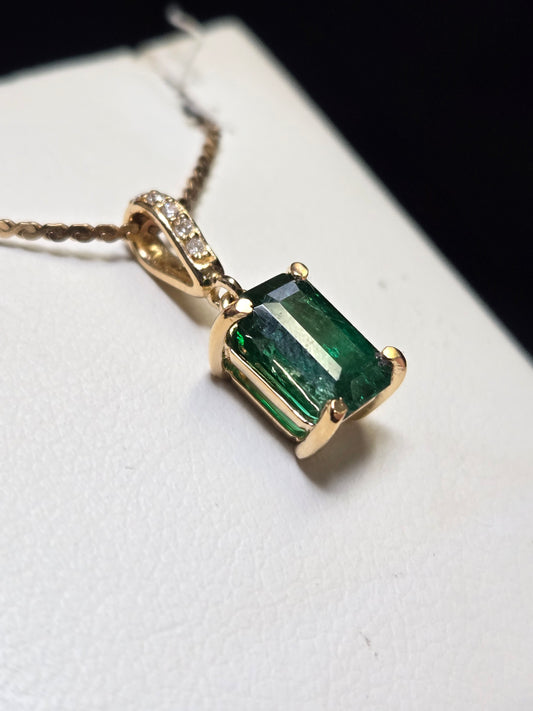 18K Gold Pendant 1.35ct Emerald-Cut Zambian Emerald 1.2g