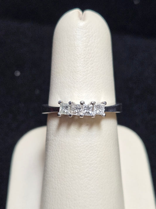 14K White Gold Wedding Band 0.36ct Princess-Cut Diamond 3.2g