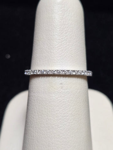 18K White Gold Wedding Band 0.21ct Round-Cut Diamond 1.7g