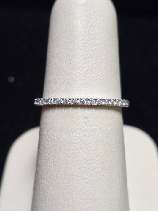 18K White Gold Wedding Band 0.21ct Round Diamond 1.7g