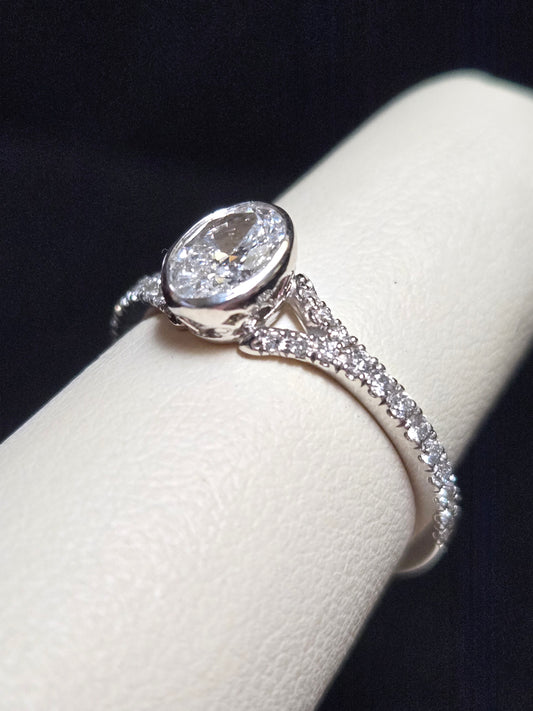 14K White Gold Engagement Ring 0.71ct Oval Lab-Created Diamond 2.3g