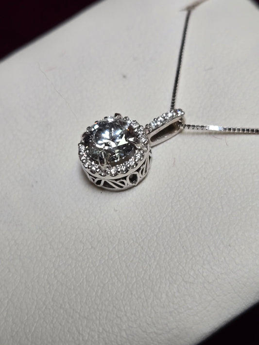 14K White Gold Pendant 1.11ct Round Diamonds 1.6g