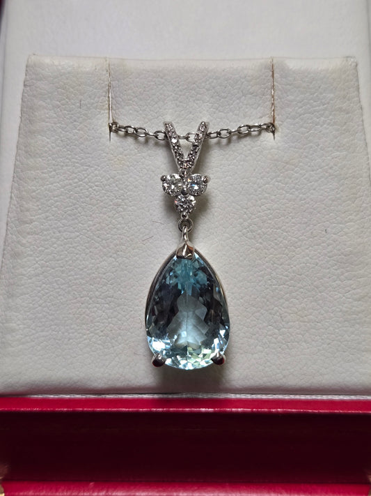 14K White Gold Pendant 5.2ct Pear-Shaped Aquamarine 2.3g