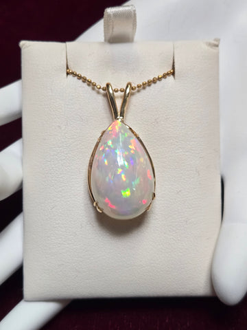 14K Gold Pendant 21.5ct Pear-Cut Opal 8g