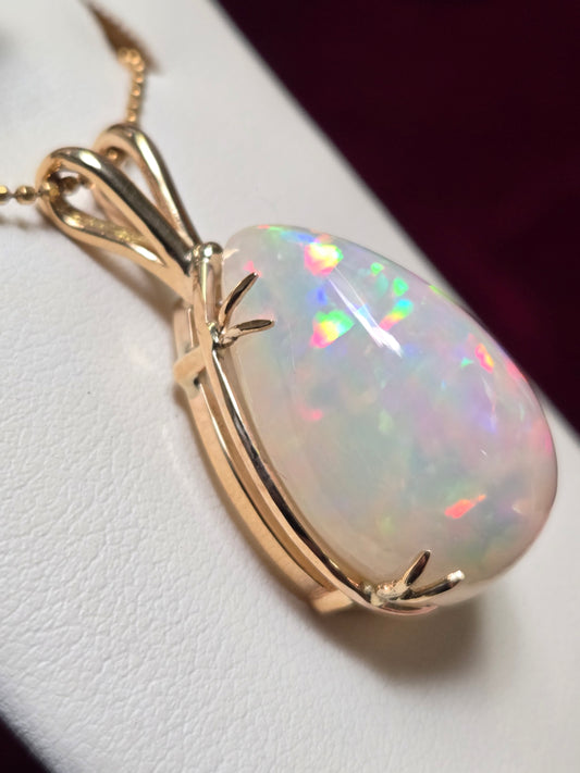 14K Gold Pendant 21.5ct Pear-Shaped Opal 8g