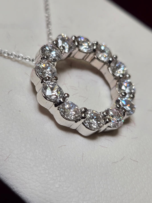14K white gold pendant with a 2.52ct round lab-created diamond, featuring elegant jewelry design and sparkling brilliance.