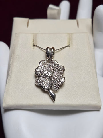 18K White Gold 4 Leaf Clover Pendant 0.6ct Round-Cut Diamond 5.9g