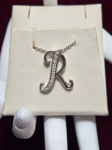 14K White Gold "R" Pendant 0.1ct Round-Cut Diamond 2.5g