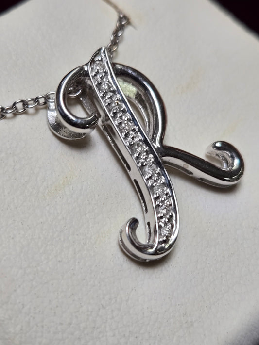 14K White Gold "R" Pendant 0.1ct Round Diamond 2.5g
