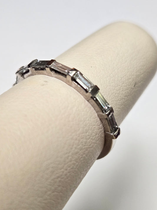 14K White Gold Ring 0.5ct Baguette Diamonds 1.6g