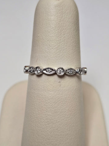 18K White Gold 0.2ct Natural Diamond Ring 2g