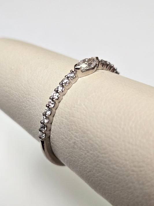 14K White Gold Ring 0.14ct Marquise Diamond 1.4g